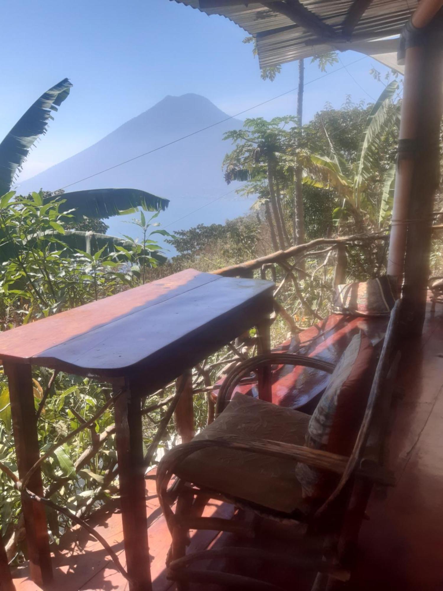 Maison d'hôtes Earthship Atitlan à San Marcos La Laguna Extérieur photo