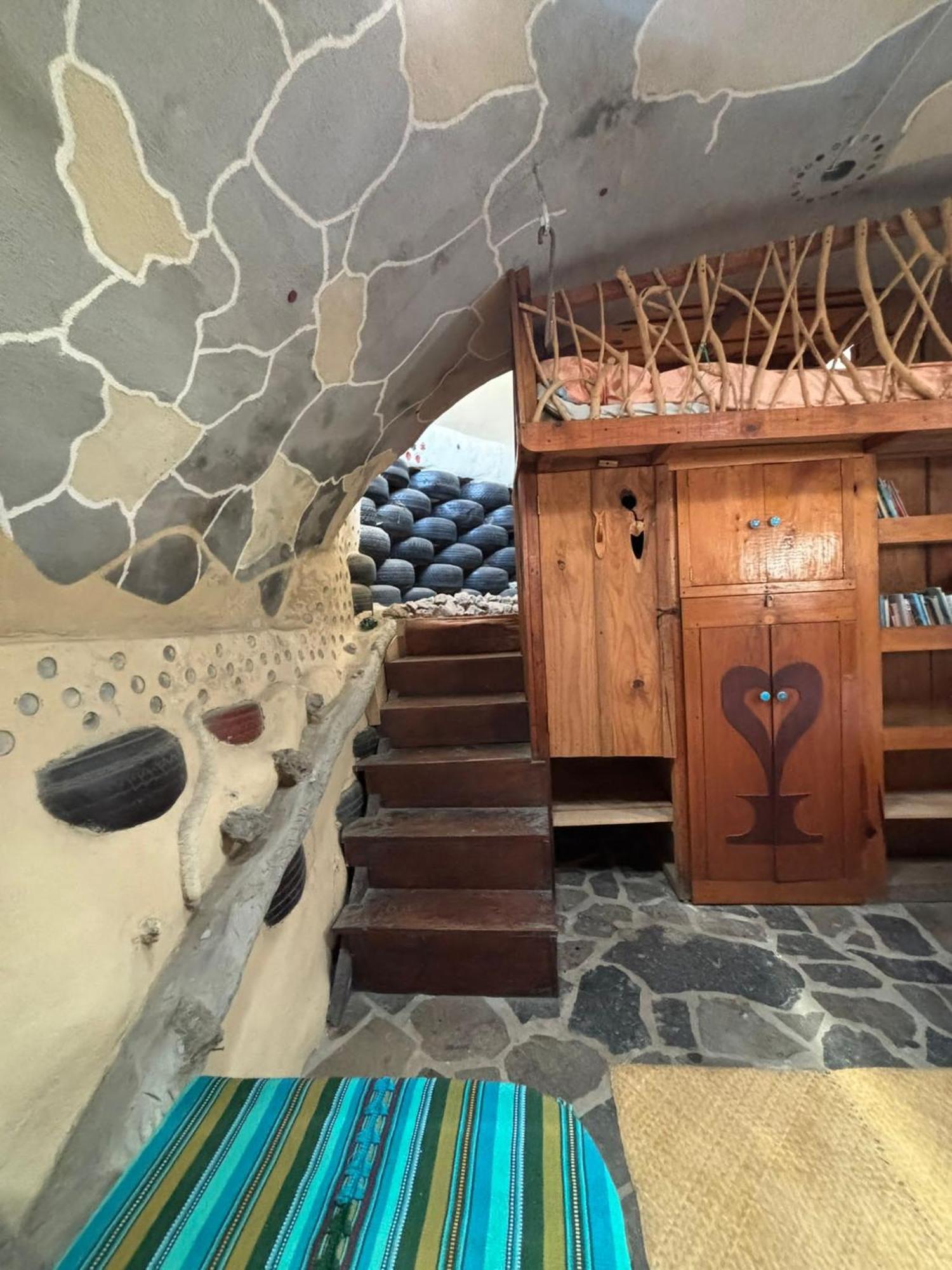 Maison d'hôtes Earthship Atitlan à San Marcos La Laguna Extérieur photo