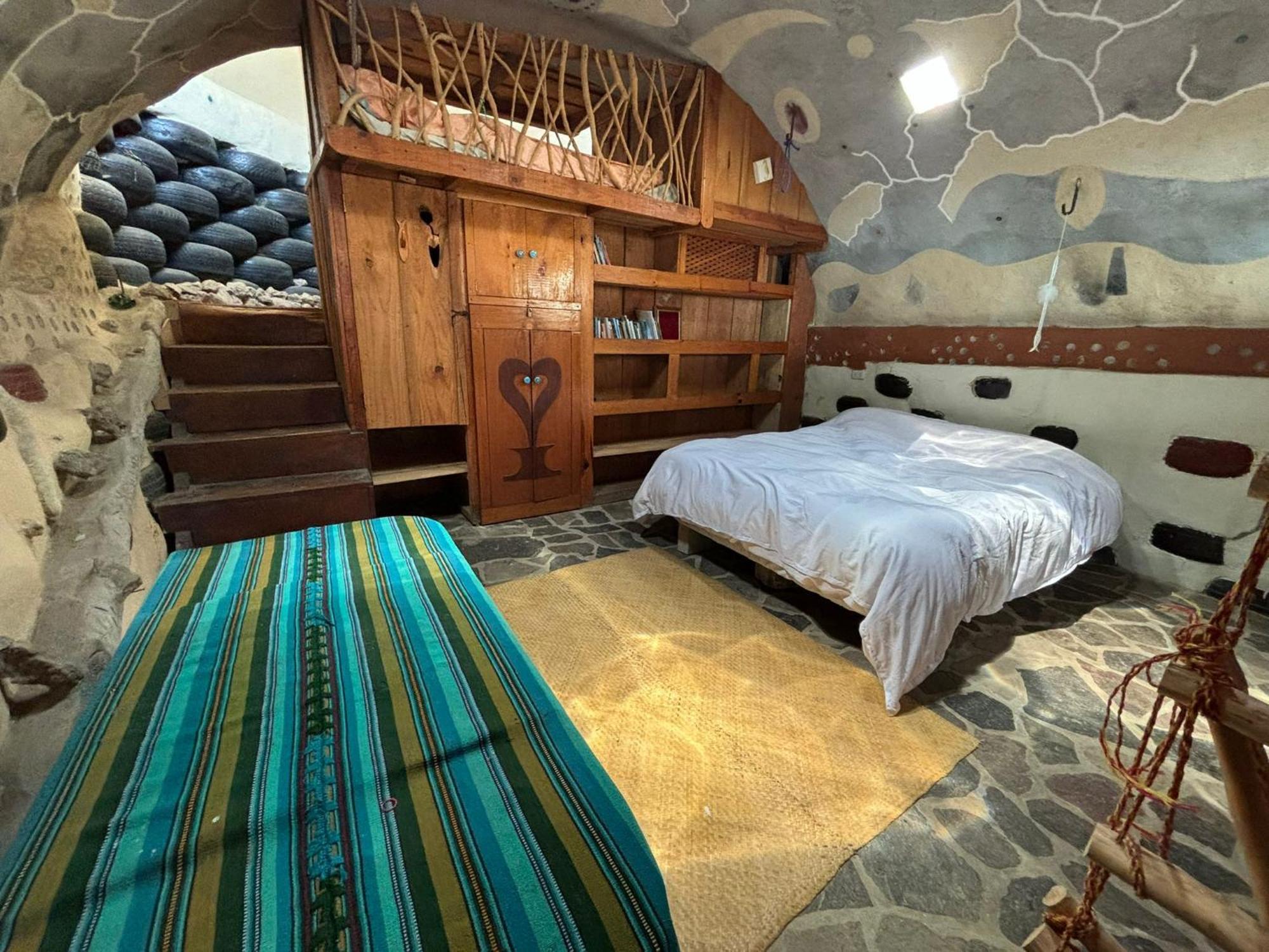Maison d'hôtes Earthship Atitlan à San Marcos La Laguna Extérieur photo